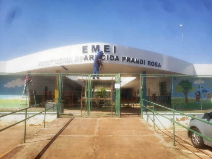 Prefeitura de Jales realiza reforma e pintura em escolas municipais