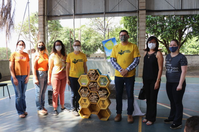 A equipe gestora da escola recebeu também representantes da Secretaria Municipal de Educação para participar da palestra