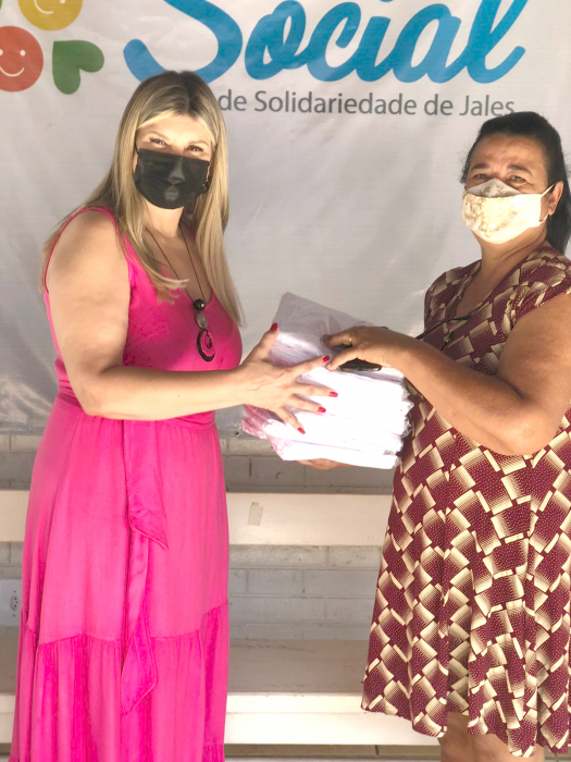 Alziane também recepcionou a primeira-dama de Aspásia, Lucia Porto que fez a entrega das doações