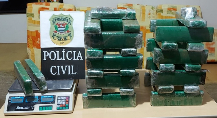Polícia prende trio flagrado com 30 quilos de maconha em Votuporanga