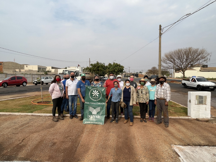 Ao final da capacitação, os alunos revitalizaram a Praça Rotary, na Avenida Euphly Jalles, no Jardim Estados Unidos