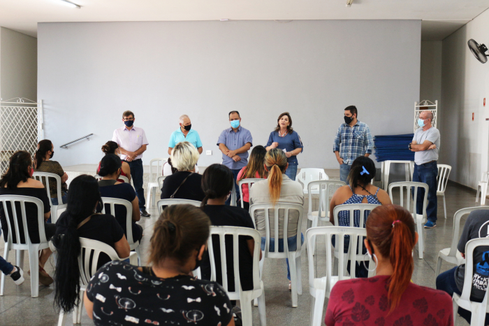 A vice-prefeita Marynilda Cavenaghi participou do evento ao lado do chefe de divisão de Desenvolvimento Estratégico, Luiz Gonzaga, dos secretários de Desenvolvimento Econômico e Turismo, Carlinhos Altimari, de Governo e Administração, Reginaldo Viota, de