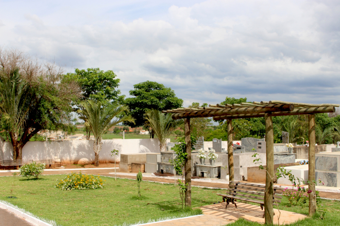 A manutenção dos jardins foi executada pela Secretaria Municipal de Agricultura e Meio Ambiente