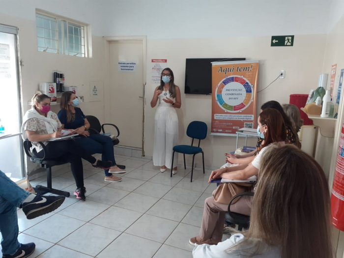 A capacitação foi ofertada às enfermeiras responsáveis pelos postos de Estratégia de Saúde da Família (ESF’s) do município e aconteceu no início da semana