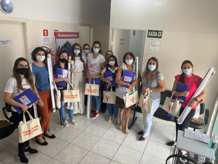 A capacitação foi ofertada às enfermeiras responsáveis pelos postos de Estratégia de Saúde da Família (ESF’s) do município e aconteceu no início da semana