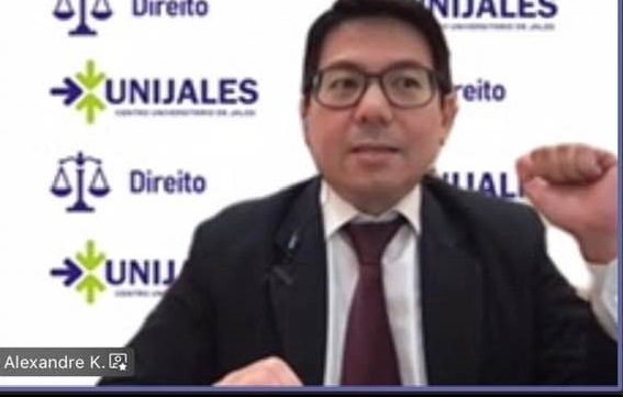 O Juiz de Direito, Dr. Alexandre Yuri Kiataqui foi um dos palestrantes durante a Semana Jurídica da Unijales