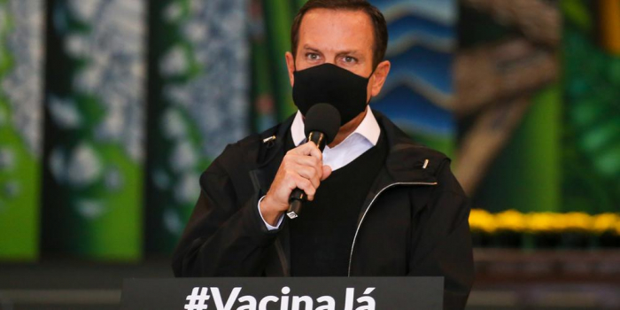 Doria anuncia a flexibilização do uso de máscaras em ambientes abertos a partir do dia 11 de dezembro