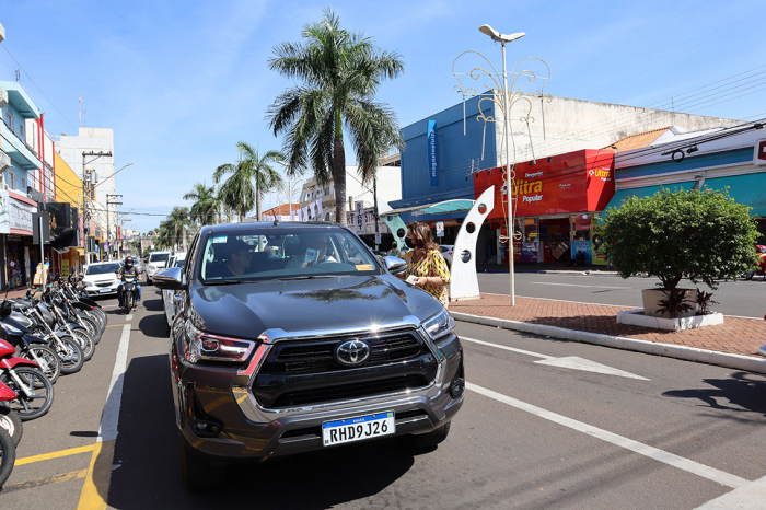 A vice-prefeita Marynilda Cavenaghi participou da carreata e do pedágio educativo e social, feito com o objetivo de conscientizar a população