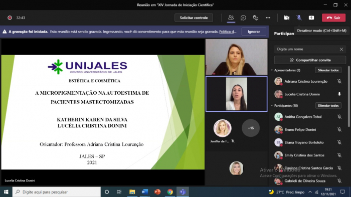 No segundo dia do evento, alunos apresentaram seus trabalhos de pesquisa