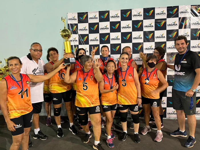 Equipe de Santa Fé do Sul, vice-campeã na modalidade Vôlei Feminino Adaptado