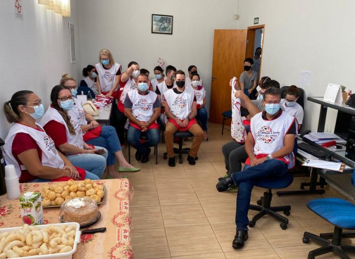 Na ocasião foram apresentadas diversas abordagens da campanha aos funcionários do setor