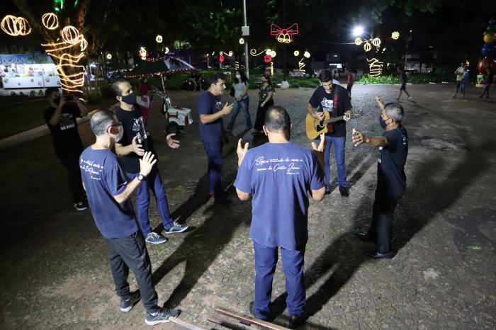 Na quinta-feira o público pôde participar entoando cânticos de exaltação a Deus na Roda de Canções Gospel, na Praça João Mariano de Freitas