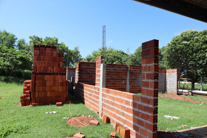 Na unidade escolar serão construídas duas novas salas para maternais, dois novos berçários, um lactário e dois novos banheiros