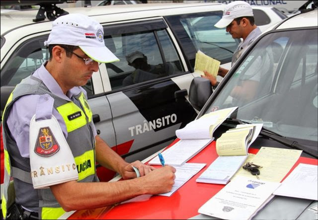 Um em cada cinco motoristas tem recursos aceitos contra multas de trânsito, suspensão do direito de dirigir e cassação de CNH