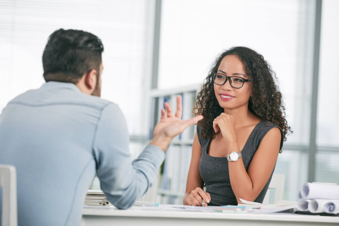 Como se sair bem na entrevista de emprego?