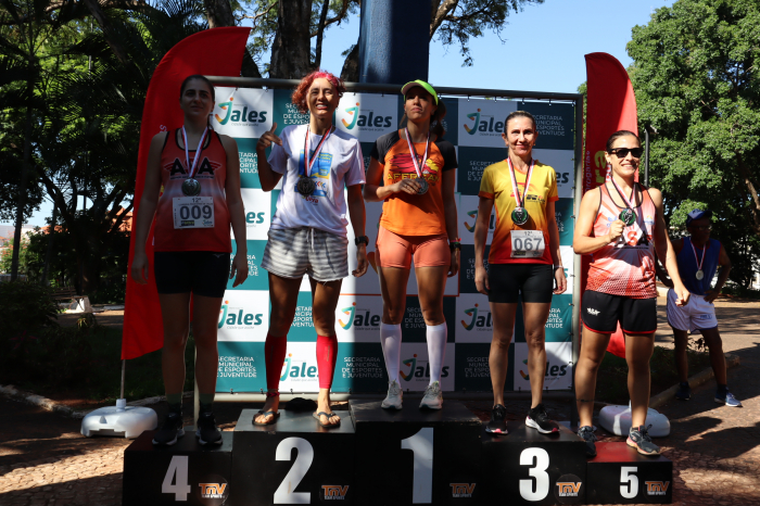 As cinco primeiras colocadas da categoria geral feminina: Larrisa Gabriele Barreto Angelo, Eliete Ferracini G. Silva, Elza Scarpim, Joyce Trivelato e Jéssica Moretti Martinez