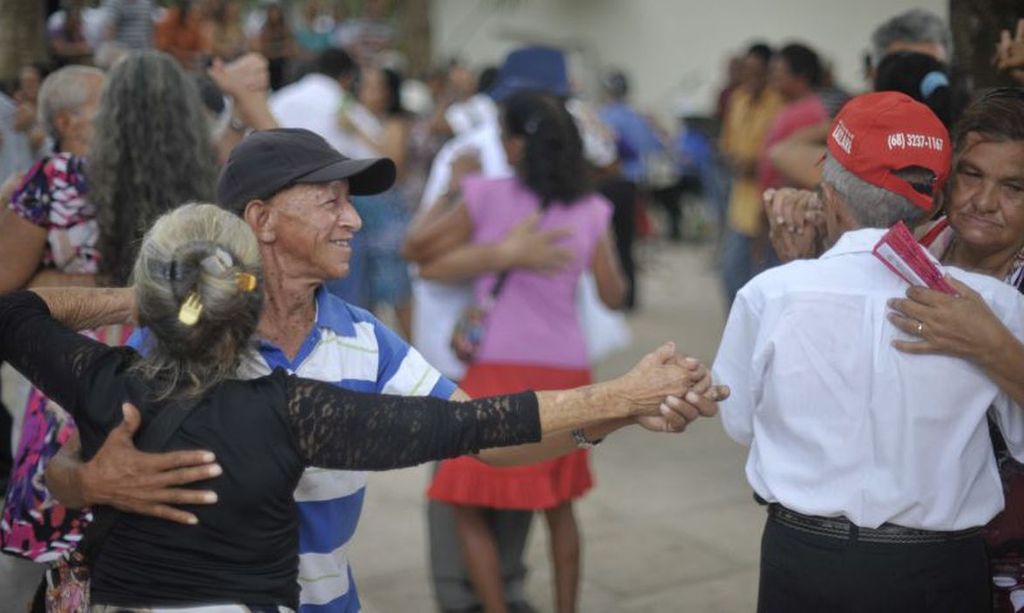 Mais de 2 milhões de brasileiros vivem com alguma forma de demência