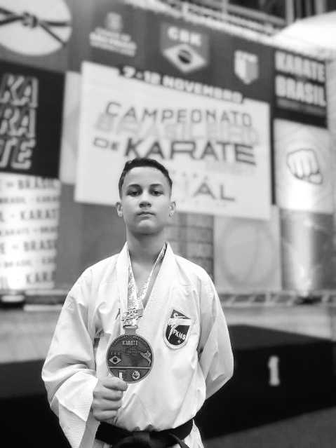Team Resende de Jales conquista medalhas em finais do Campeonato Brasileiro de Karatê