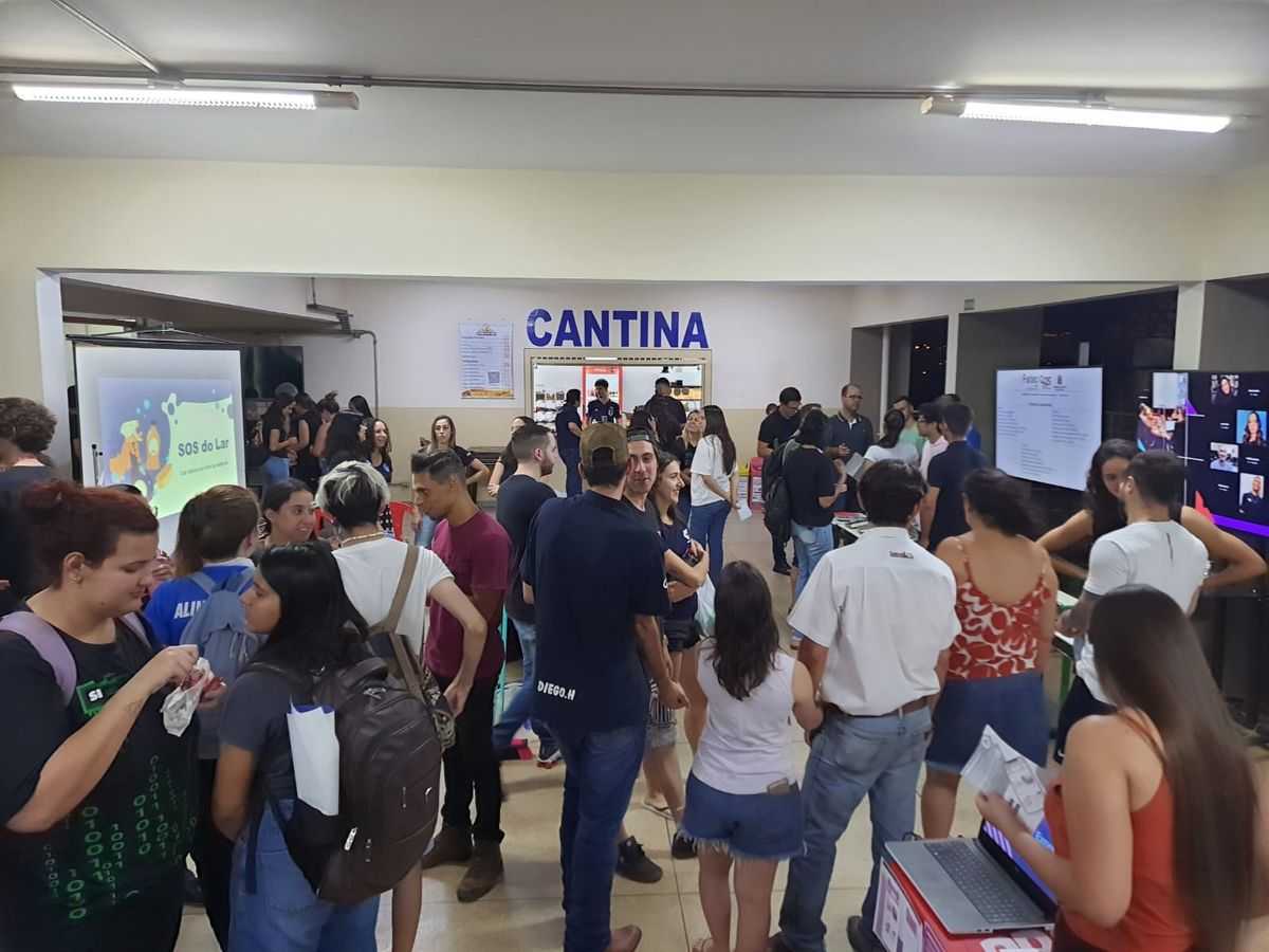 Feira de Negócios da Fatec expõe projetos inovadores direcionados a empresas