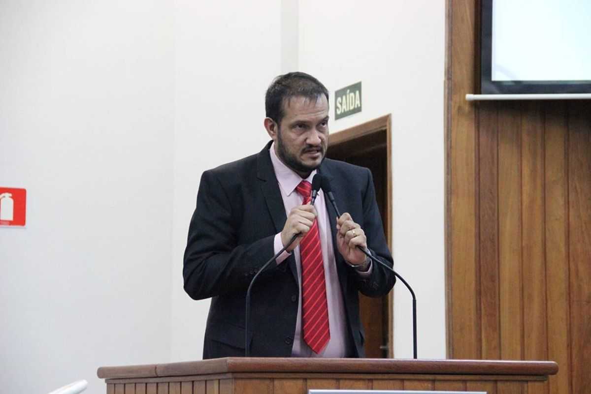 Hilton Marques questiona se Prefeitura de Jales vai realizar concurso público