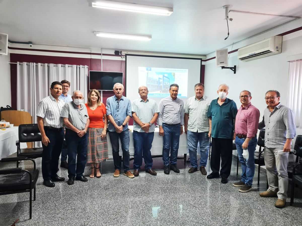 Provedor e Mesa administrativa da Santa Casa de Jales se reúnem para última reunião de 2022