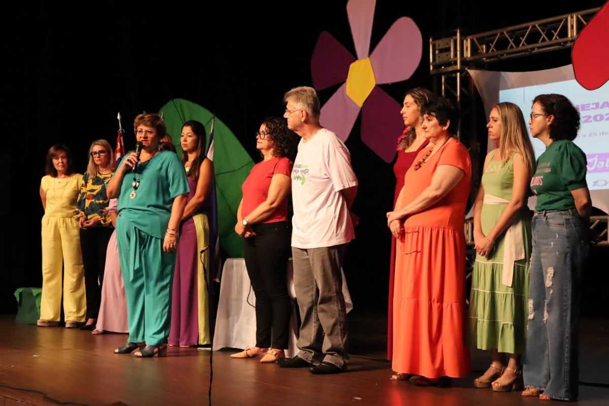 Gestores, professores e educadores participaram do Planejamento 2023 promovido pela Prefeitura de Jales