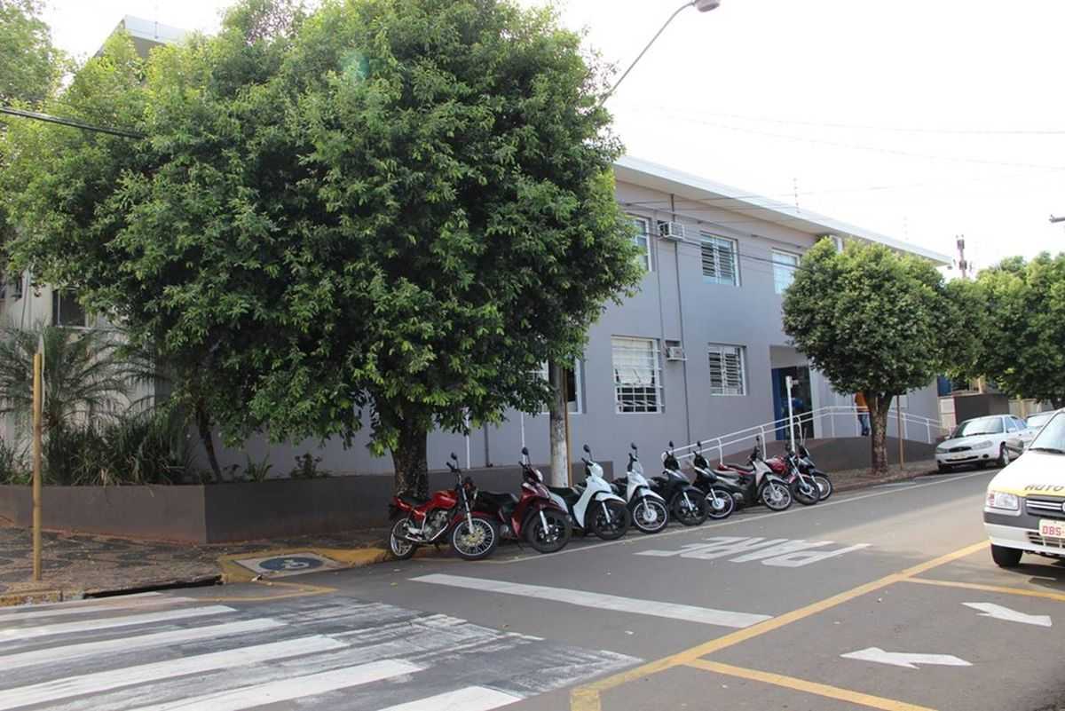 Prefeitura de Jales responde requerimento da Câmara e diz que toda prestação de serviço com uso de maquinário público é cobrada