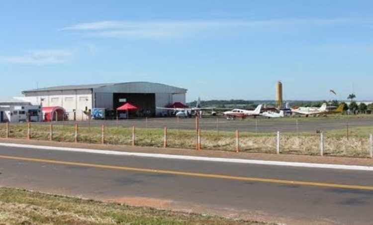 Prefeitura responde requerimento sobre uso de aeroporto de Jales por empresários