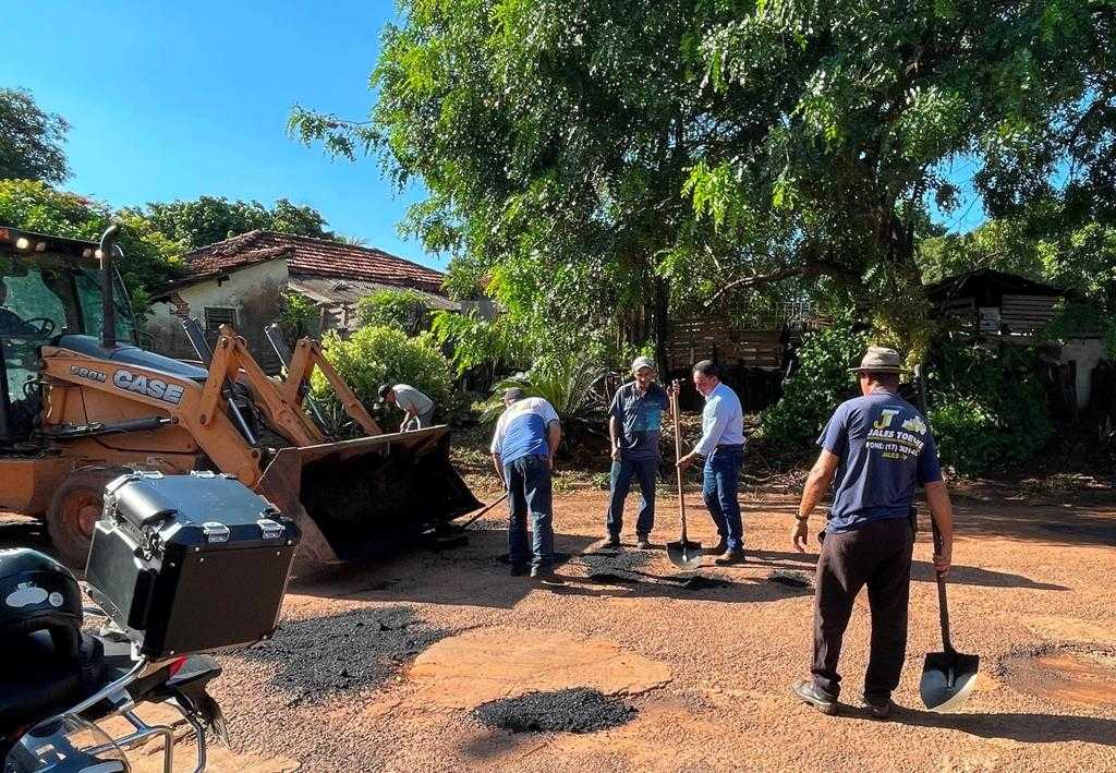 Residencial Paineiras também recebeu operação tapa-buracos nos últimos dias