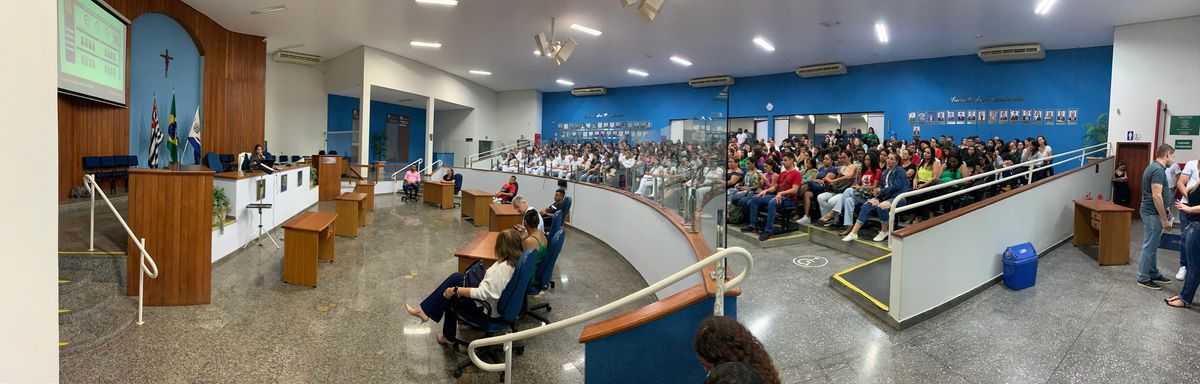 Palestra ministrada por delegada reúne centenas de alunos do UNIJALES