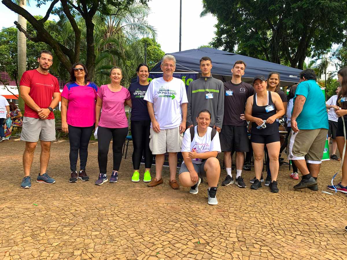 UNIJALES participa da 2ª Caminhada da Mulher