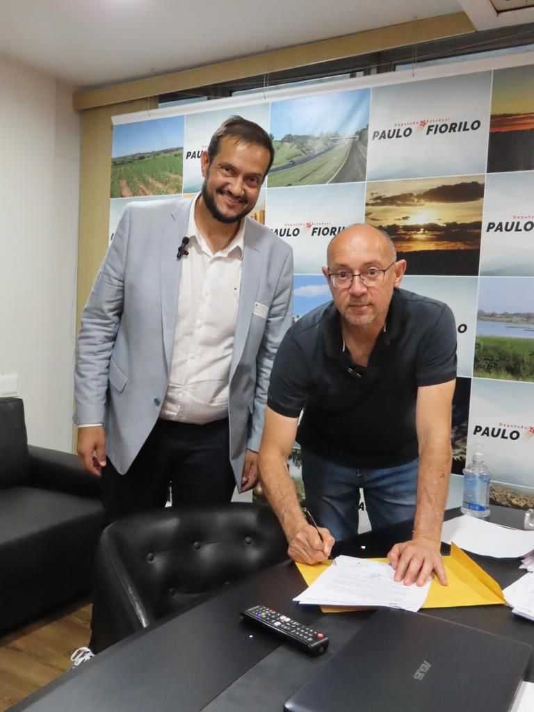 Vereador Hilton Marques, conquista emendas com deputado Fiorilo para entidades de Jales