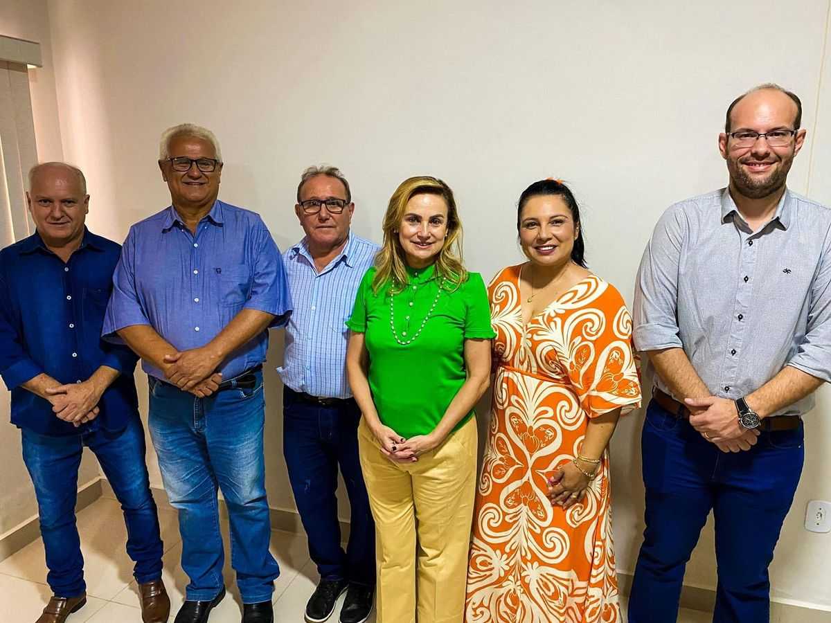 Deputada estadual Analice Fernandes visita Urânia e anuncia R$ 700 mil para o município