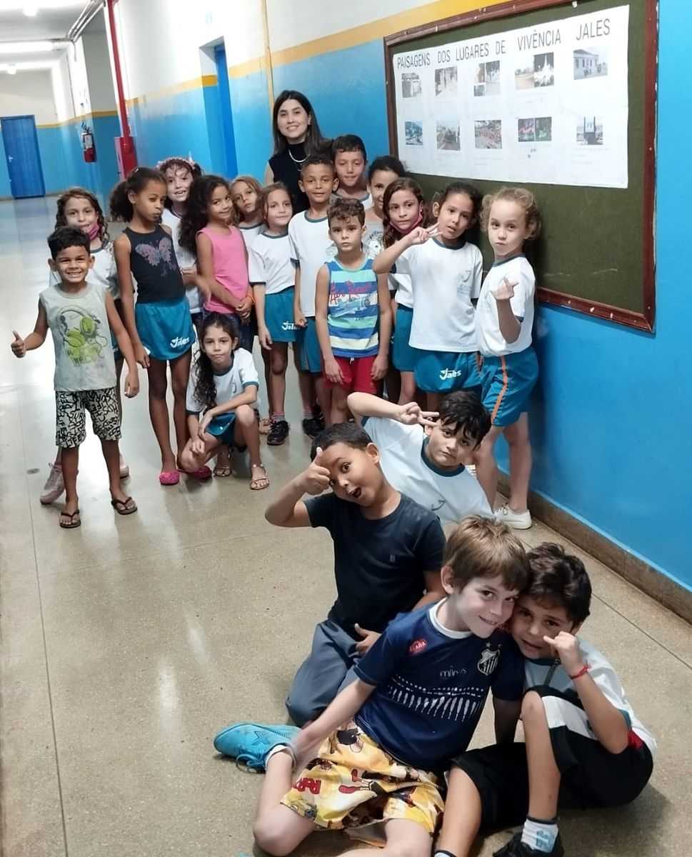 Alunos da E.M. Elza Pirro Viana trabalham com resgate histórico da cidade