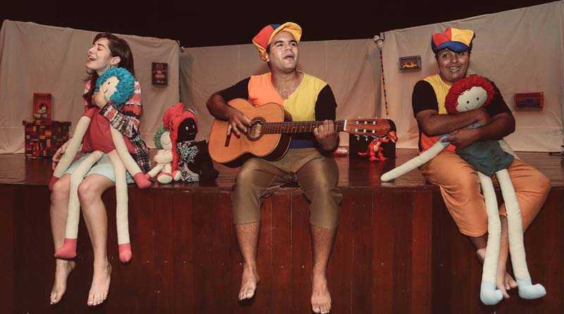Alunos de duas escolas de Urânia assistirão peça teatral no Maio Laranja