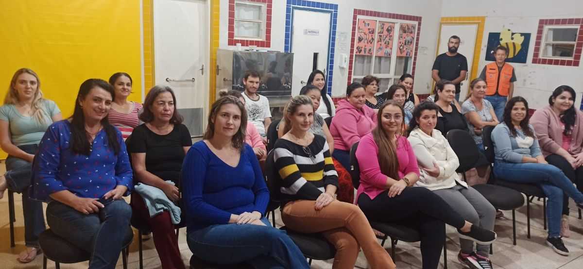 Defesa Civil realiza treinamento de segurança em escola de Jales