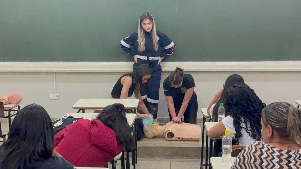 Enfermagem do UNIJALES realiza Semana Acadêmica