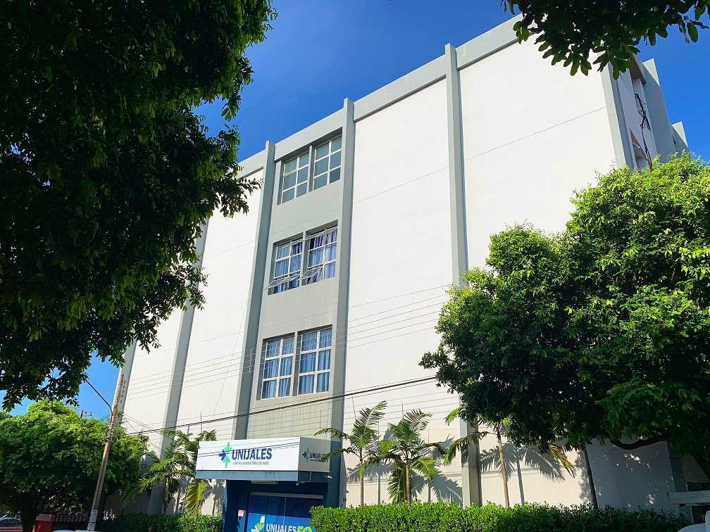 UNIJALES recebe moções de aplausos pela Câmara Municipal de Jales