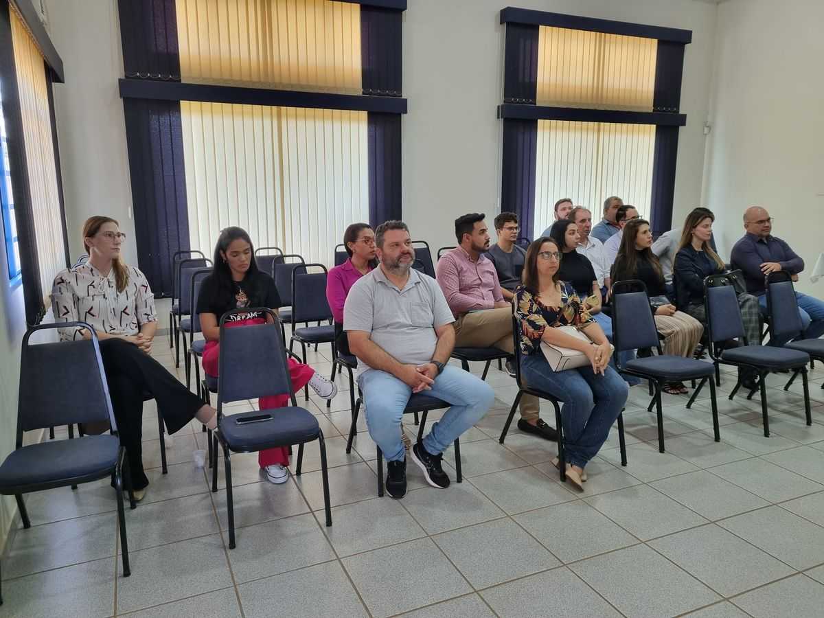 Equipe do Governo Municipal participa de capacitação em Gestão Governamental e Liderança