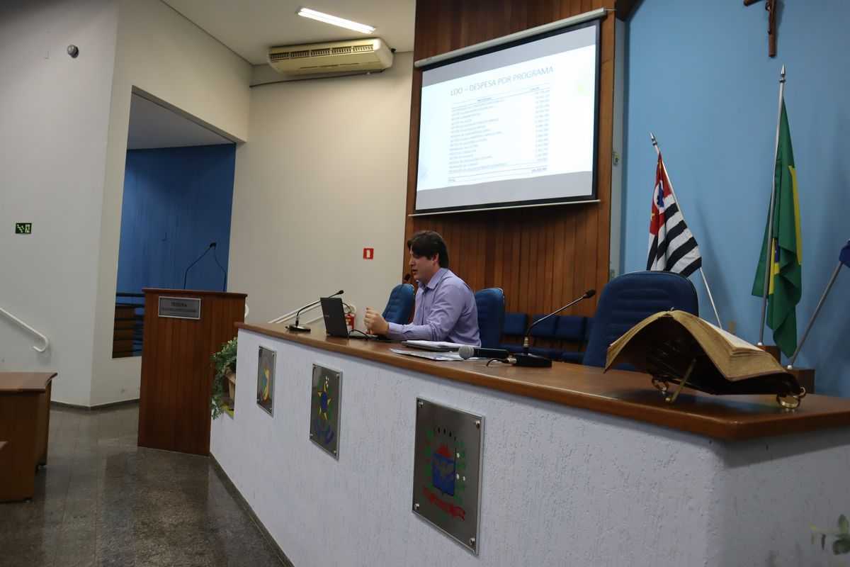 Prefeitura de Jales realizou Audiência Pública para elaboração da LDO
