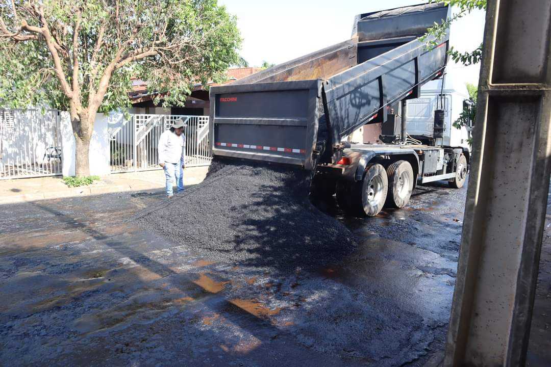 Prefeitura de Jales segue cronograma de recape; Rua 01 já tem asfalto novo
