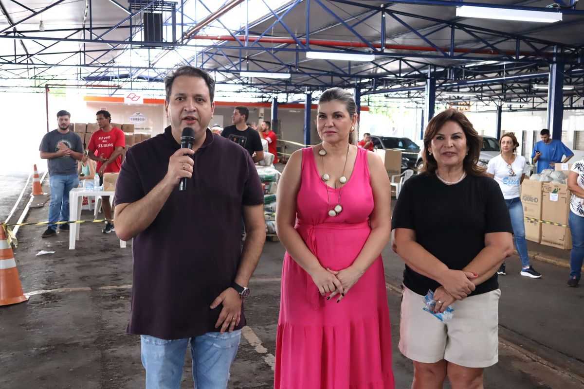 Fundo Social entrega 1.200 cestas de Natal e brinquedos para as famílias carentes de Jales