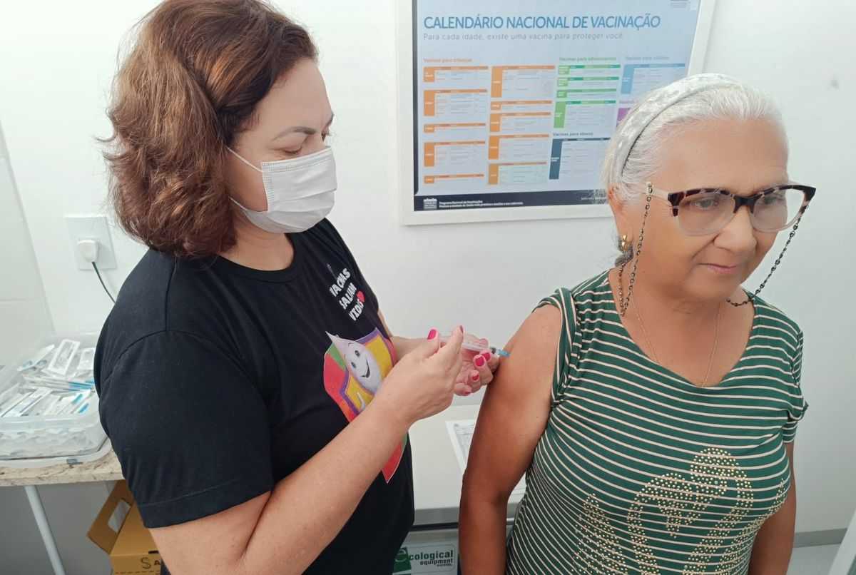 Jales começa aplicar vacina Spikevax contra nova variante da Covid-19