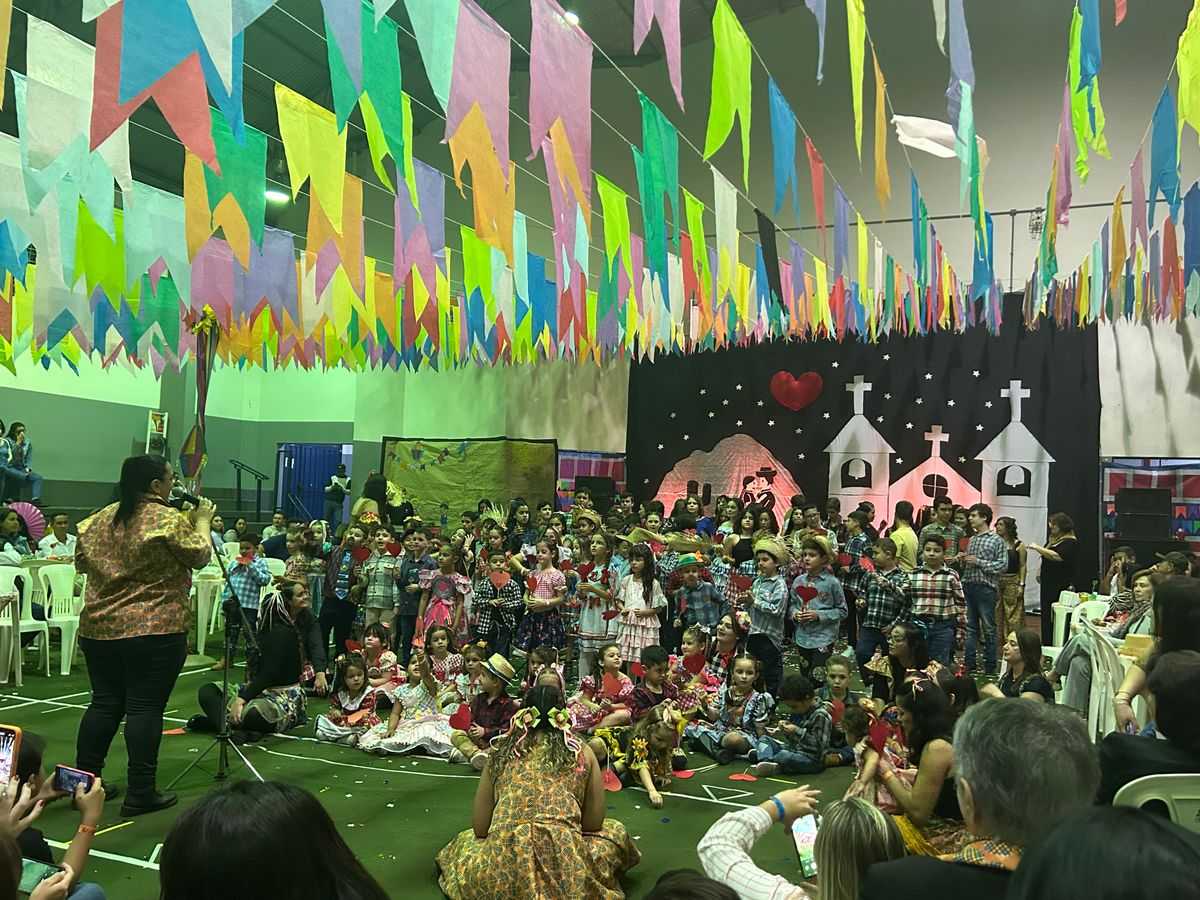 Bate Coração: Arraiá do Colégio XV de Abril reuniu alunos e familiares em uma noite inesquecível