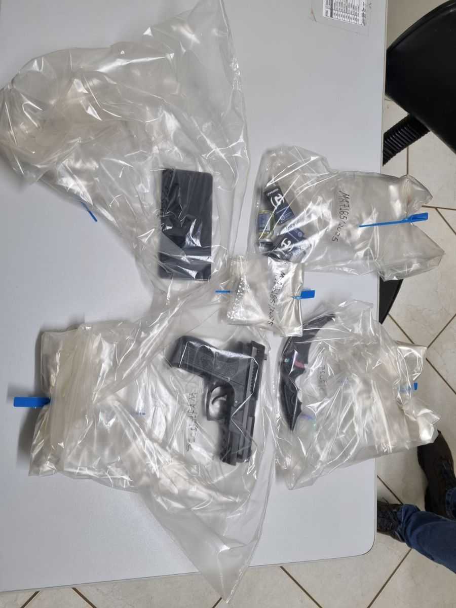 Polícia Civil faz operação contra o tráfico de drogas em Urânia