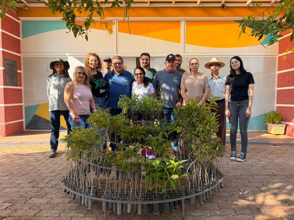 Jales celebra a Semana da Árvore com plantio e distribuição de 6 mil mudas