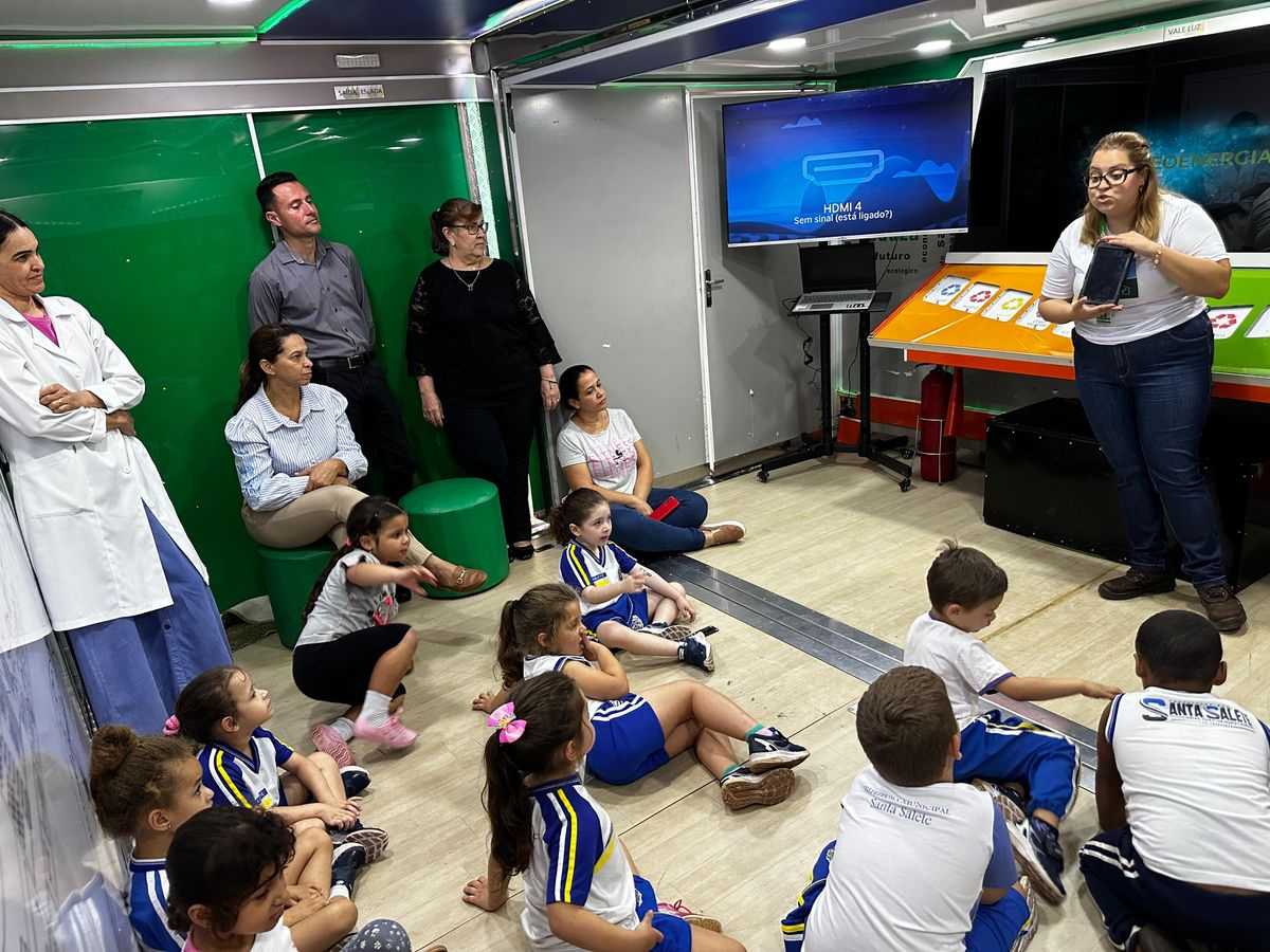 Santa Salete recebe Unidade Móvel Educacional da Elektro com o projeto ‘Aulas de Energia’