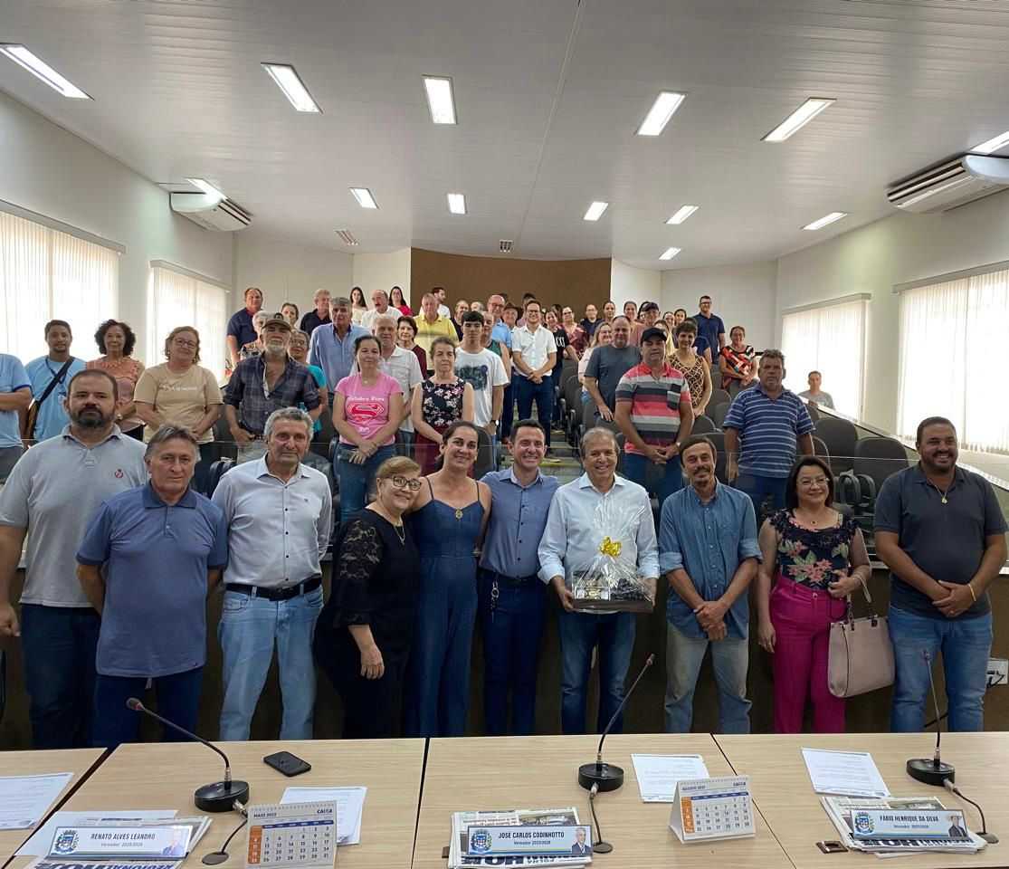 Líder político regional Edinho Araújo é recebido em Santa Salete
