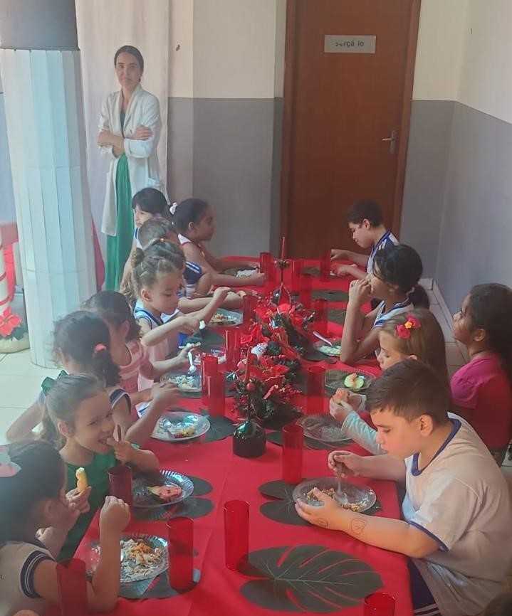 Santa Salete encerra ano letivo com atividades especiais de Natal na escola