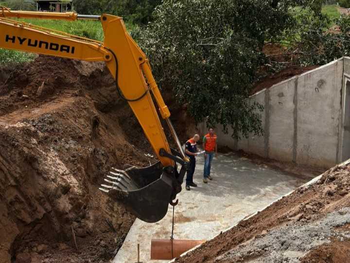 Jales: obras na nova ponte de concreto no Córrego da Figueirinha seguem em ritmo avançado
